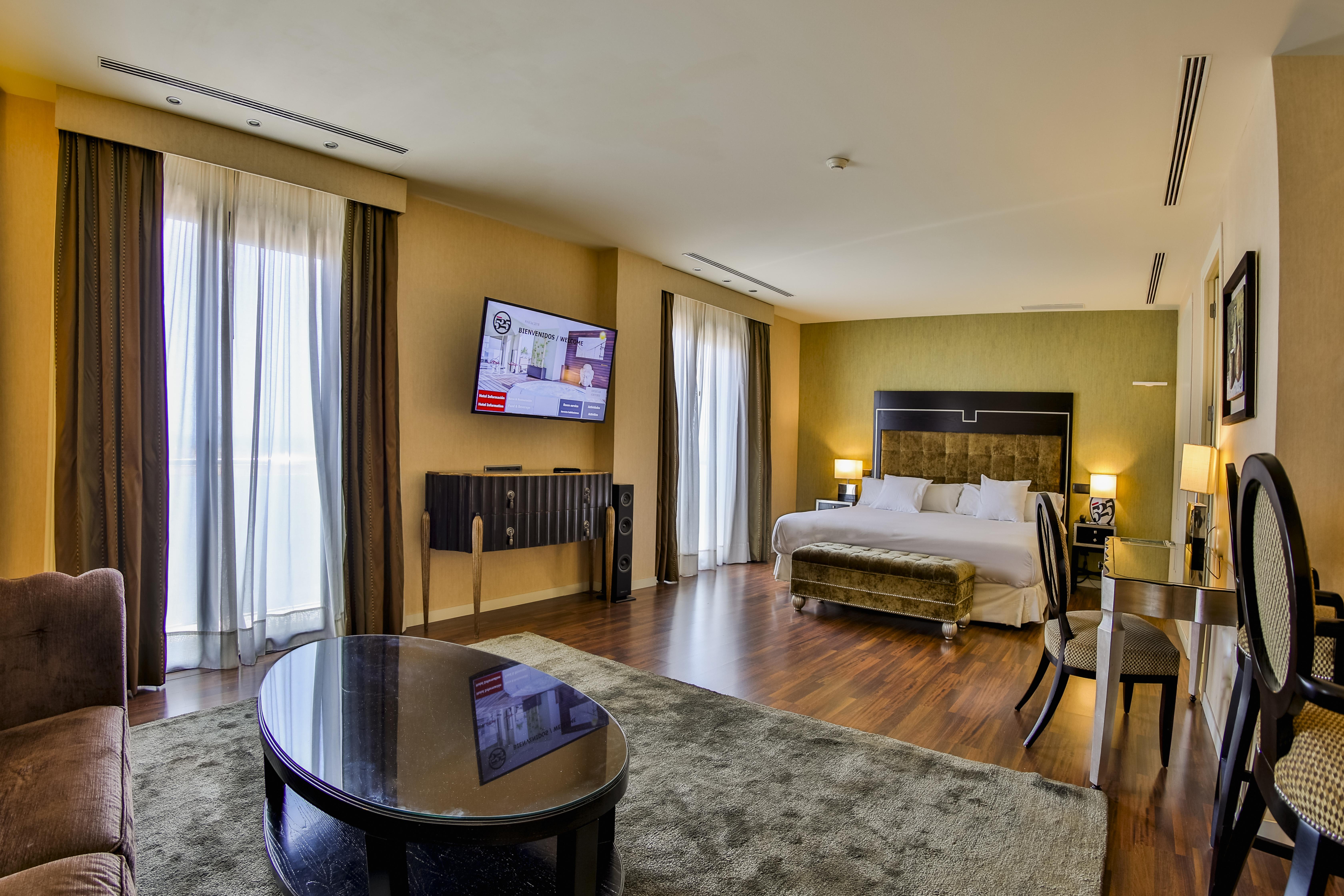 525 Hotel Los Alcázares