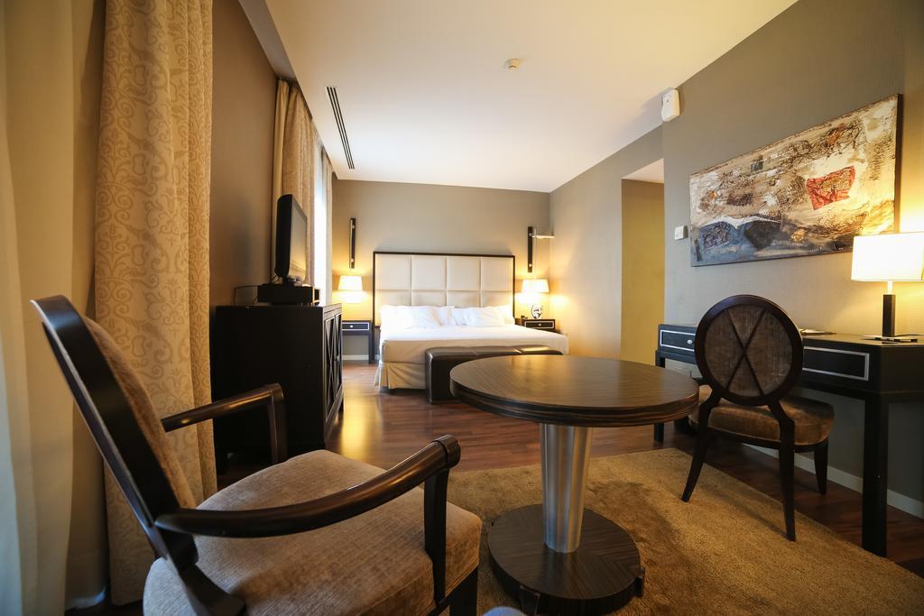 525 Hotel Los Alcázares